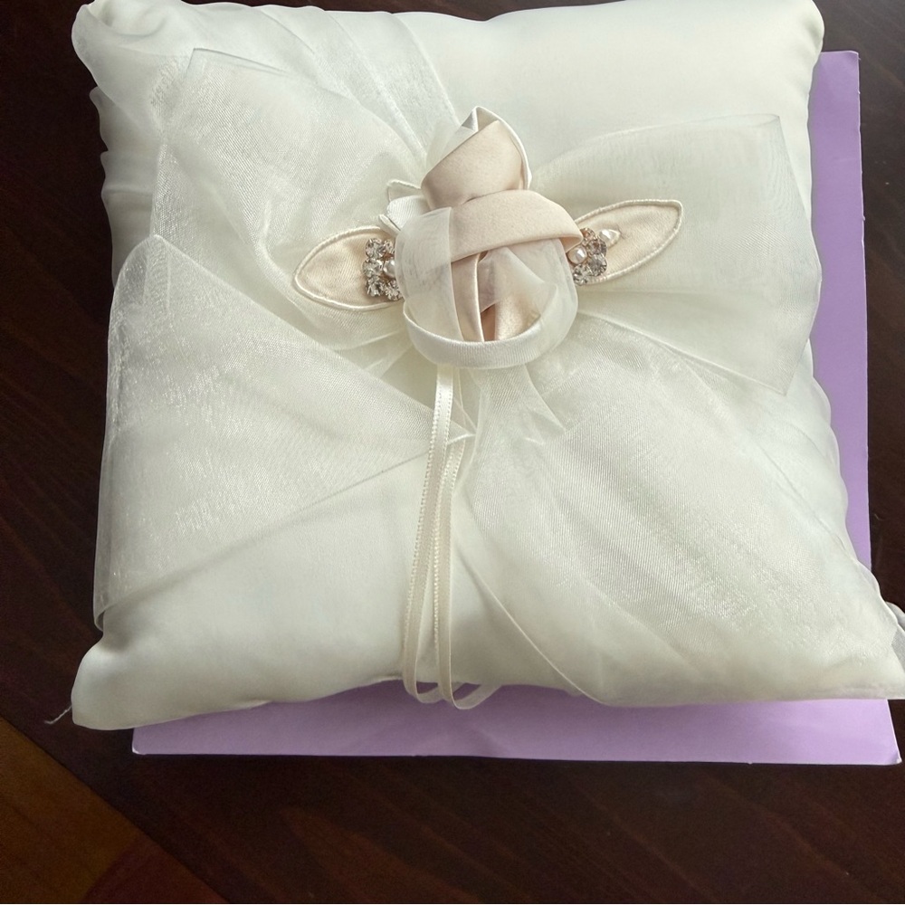 Elegant Creamy White Ring Bearer Pillow with pinkish-beige trim